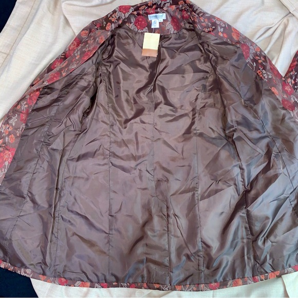 NWT Floral Brown Orange & Red Button Long Jacket size Petite Small ⏲️📬 - Picture 5 of 7